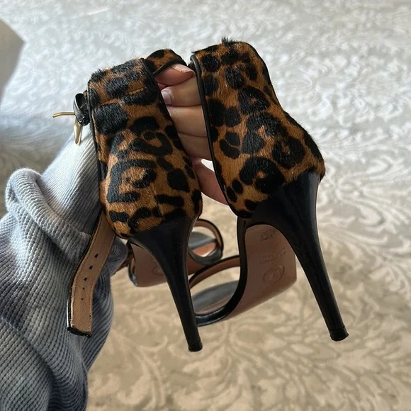 Veronica Beard Calf Hair Sandal - Picture 5 of 6